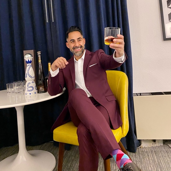 Meet your Posher, Peter - Picture 1 of 16